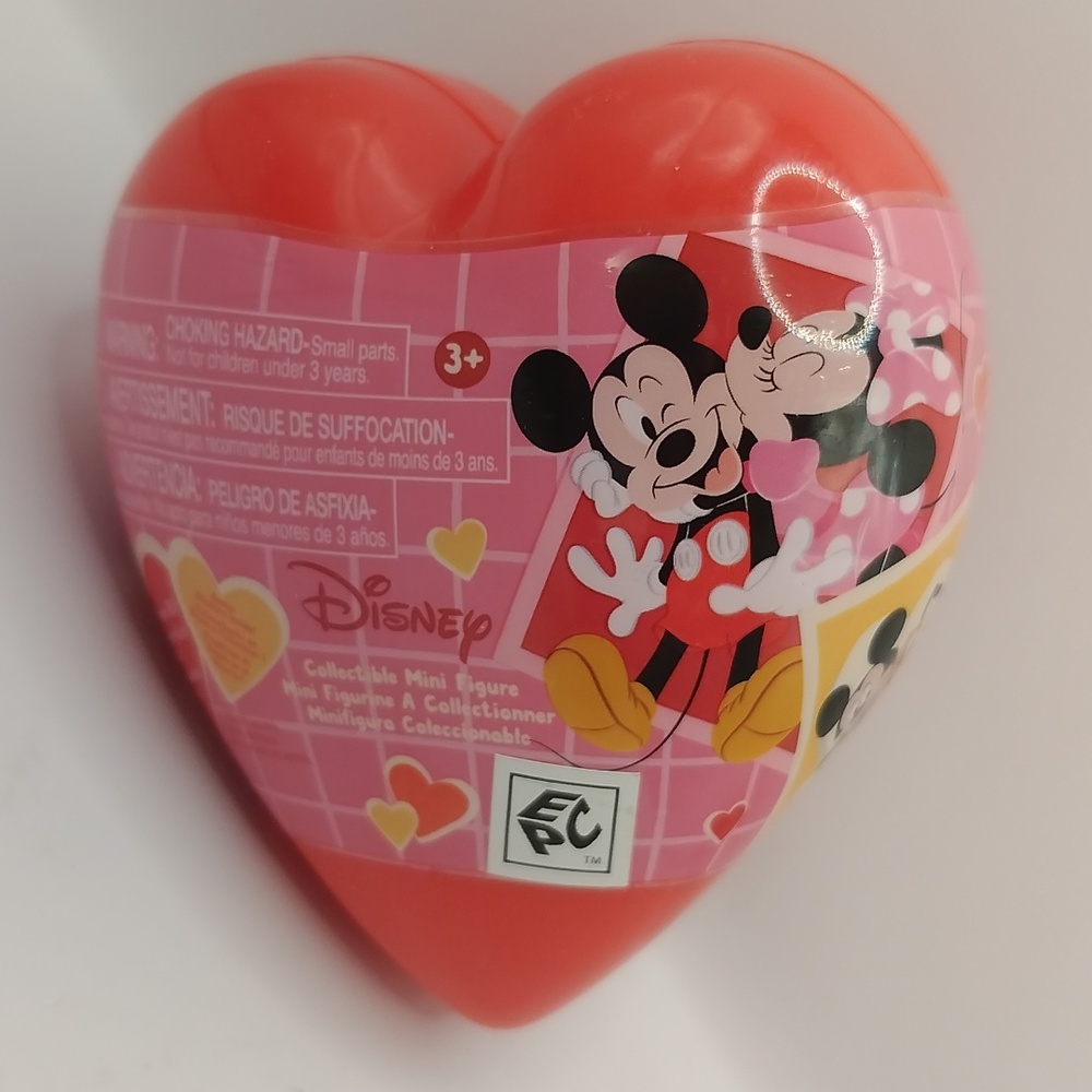 Disney Mystery Mini Figure Doorables Red Heart Collectible 2025 SEALED
